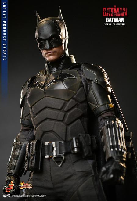 Hot Toys (MMS638) 1/6 Scale The Batman - Batman Figure Hot Toys (MMS638) 1/6 Scale The Batman - Batman Figure
