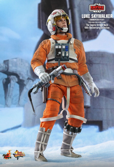 Hot Toys (MMS585 ) 1/6 Scale Star Wars: Episode V The Empire Strikes Back - Luke Skywalker Figure (Snowspeeder Pilot) Hot Toys (MMS585 ) 1/6 Scale Star Wars: Episode V The Empire Strikes Back - Luke Skywalker Figure (Snowspeeder Pilot)