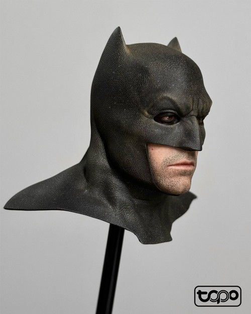 TOPO (TP017) 1/6 Scale BVS Head Sculpt (Two Versions) TOPO (TP017) 1/6 Scale BVS Head Sculpt (Two Versions)