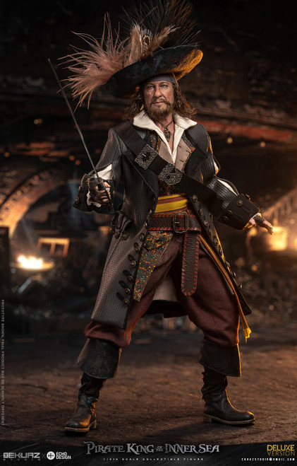 EKUAZ STUDIO (EKS012D) 1/6 Scale Pirate King of the Inner Sea Figure (Deluxe Version)