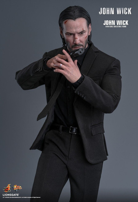 Hot Toys (MMS832) 1/6 Scale John Wick - John Wick Figure