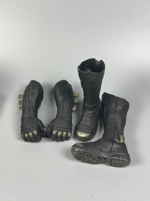 TOPO (TP028) 1/6 Scale BVS Batman Gauntlets and Boots Set (Two Versions)