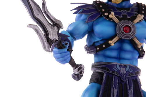 1/6 Scale Skeletor Figure by Mondo 1/6 Scale Skeletor Figure by Mondo