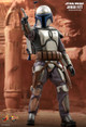 Hot Toys (MMS589) 1/6 Scale Star Wars Episode II: Attack of the Clones - Jango Fett Figure