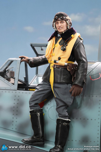 DID (D80190) 1/6 Scale WWII German Luftwaffe Ace Pilot – Erich