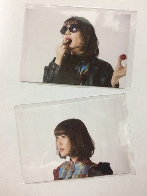 Rino Oishi Limited Edition 2 photo set