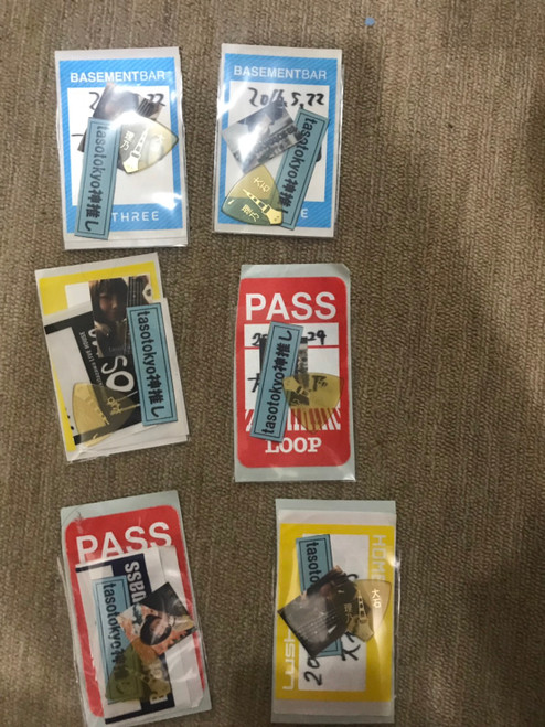 Rino Oishi Guitar Pic and Sticker Passes