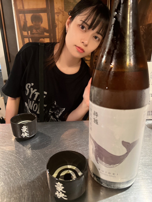 Okinawa Electric Girl Saya Chan -AUGUST AND SEPTEMBER 2024 Gekkan sōkan (monthly goods set)!