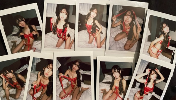 Miho Gravure cheki- DECEMBER 2023 "RED RIBBON FANTASY" Cheki
