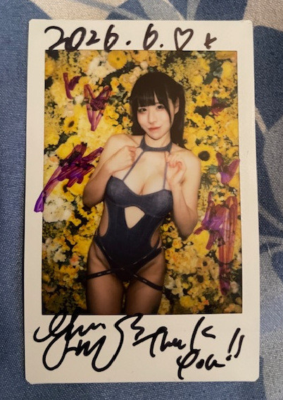 YUKA HANYU VERSION A - SUMMER 2026 SPECIAL GRAVURE CHEKI SET SIGNED