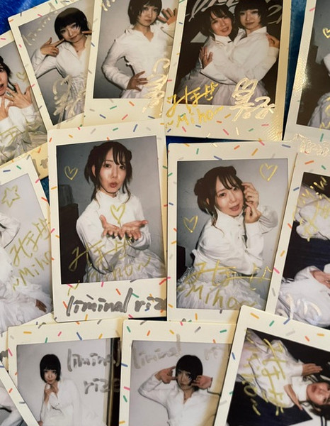 LIMINAL RIZE RANDOM CHEKI- SIGNED