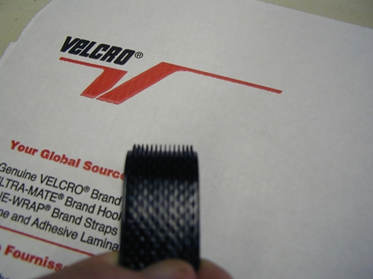 Velcro Brand Loop 1000 PSA 72 - 25 Yard Roll 1 / Black
