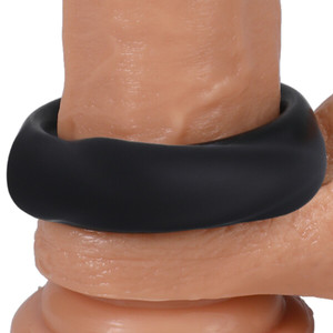 ROCK SOLID THE TWIST PENIS RING WITH NUBS