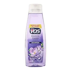 VO5 Blooming Freesia Shampoo