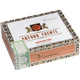 Arturo Fuente Cigars Cazadores 30 Ct. Box, upscale cigar box with decorative black and white border design and a green tax stamp.