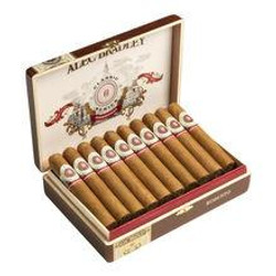 Alec Bradley Cigars Classic Series Nicaraguan Robusto 20Ct Box, open cigar box showcasing 20 neatly arranged Nicaraguan Robusto cigars with branded cigar bands inside a luxurious packaging