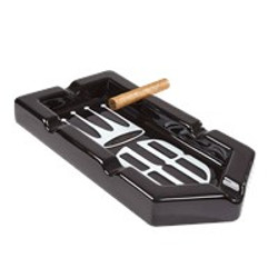 Alec Bradley Badge 6-Finger Ashtray Black Alec Bradley Badge 6-Finger Ashtray Black