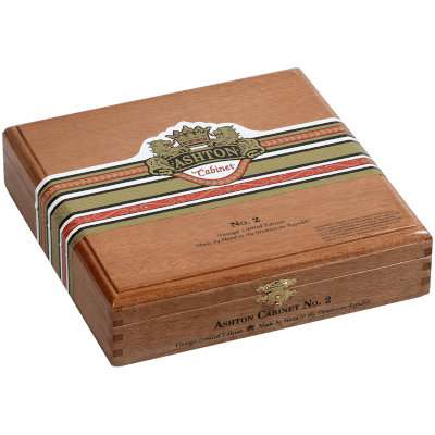 Ashton Cabinet Cigar #2 Churchill  20 Ct. Box
