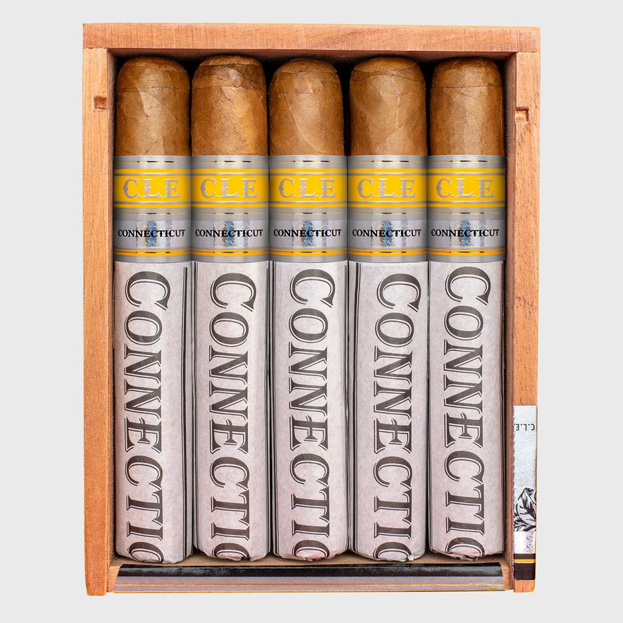 CLE Connecticut 550 Cigars 25Ct. Box, five cigars wrapped in silver and gold bands inside a wooden cigar box.