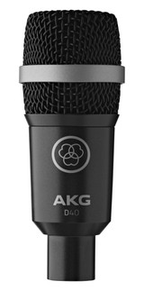 AKG D40