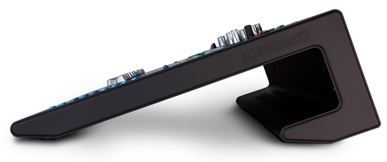 Allen & Heath Qu-32 digital mixing console