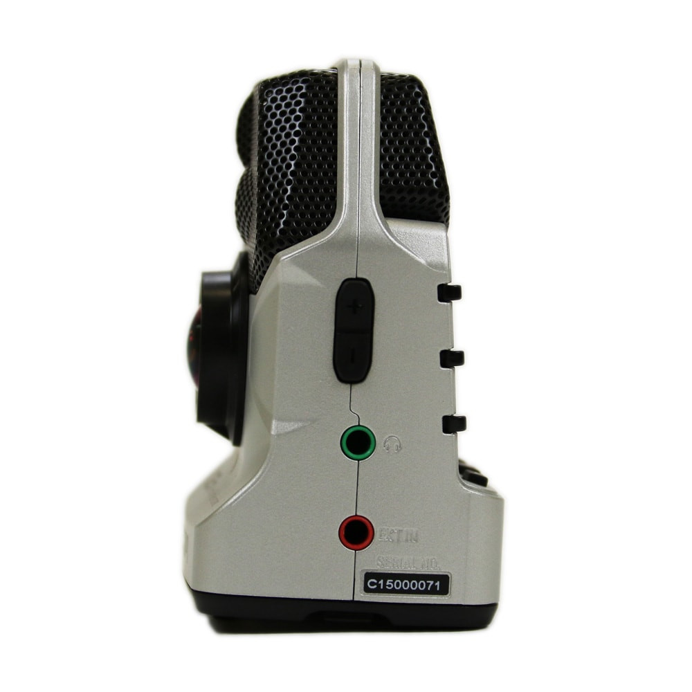 Zoom Q2n Silver Handy Video and Audio Recorder Music On Stage