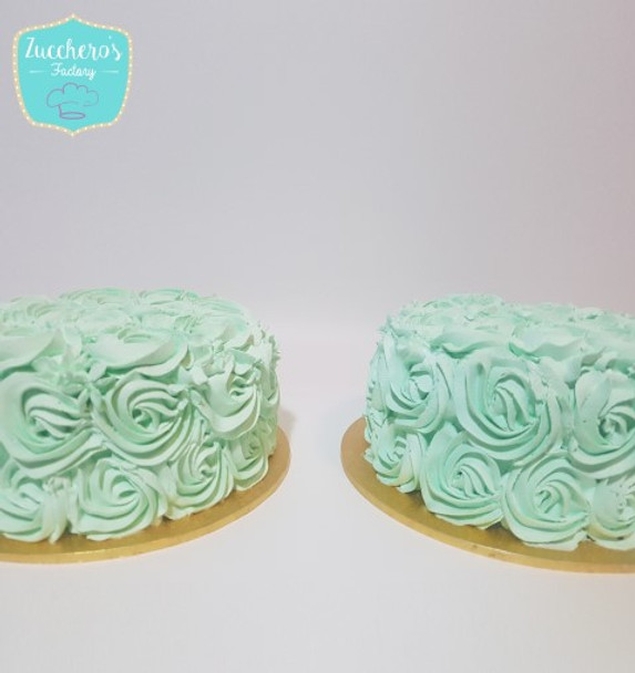 Rosettes Cake