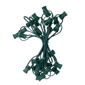 Vickerman V24SPT1-25G - 25 ft Green C9 Socket Stringer with 25 Magnetic Sockets - SPT1