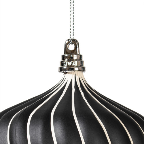 Vickerman MT2214710 - 4 inch Black & White Matte Onion Christmas Ornament - 4 Pack