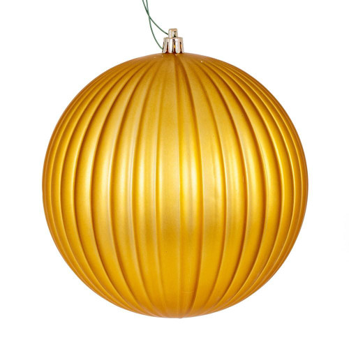 Vickerman N222408DMV 6" Gold Matte Lined Ball Ornament 4/Bag