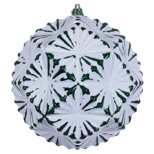 Vickerman N232124D - 6 inch Emerald Ball Christmas Ornament - 4 Pack 