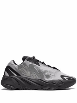 Yeezy 700 MNVN Metallic