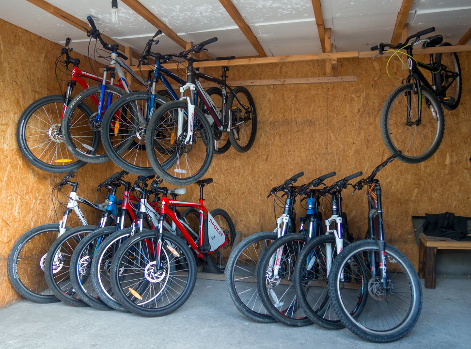 Tips on How To Store Your Bike in The Garage