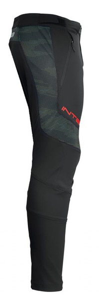 Black/Camo Side Detail