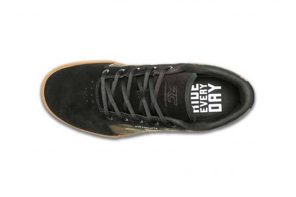 Camo/Black Top Detail