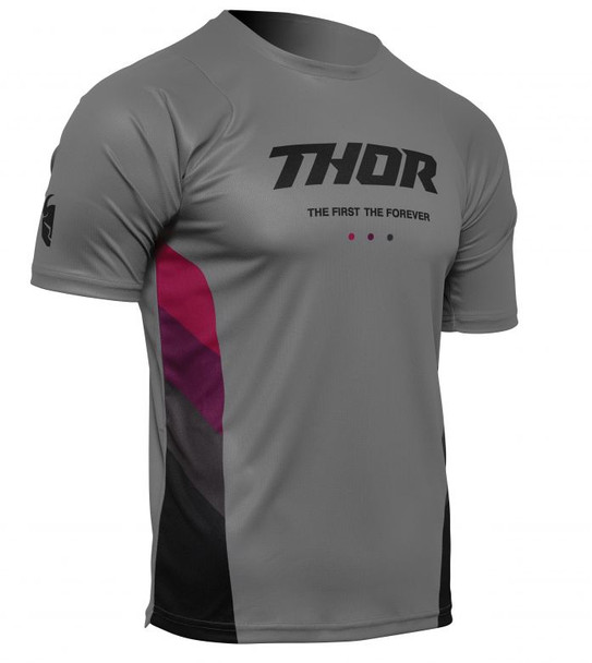 Grey/Purple Side Detail