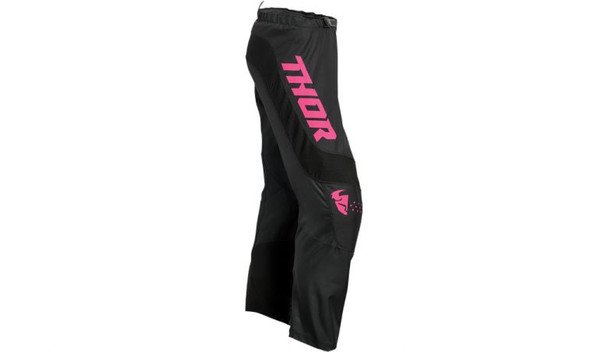 Black/Flo Pink Side Detail