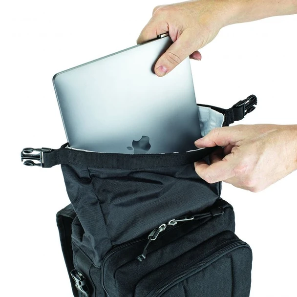 Laptop Pocket Detail