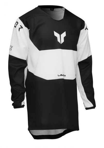 Black Front Detail