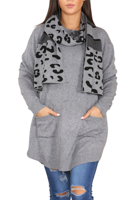 Ladies Knitted Jumper With Leopard Print Scarf Grey Unit Price £22.99