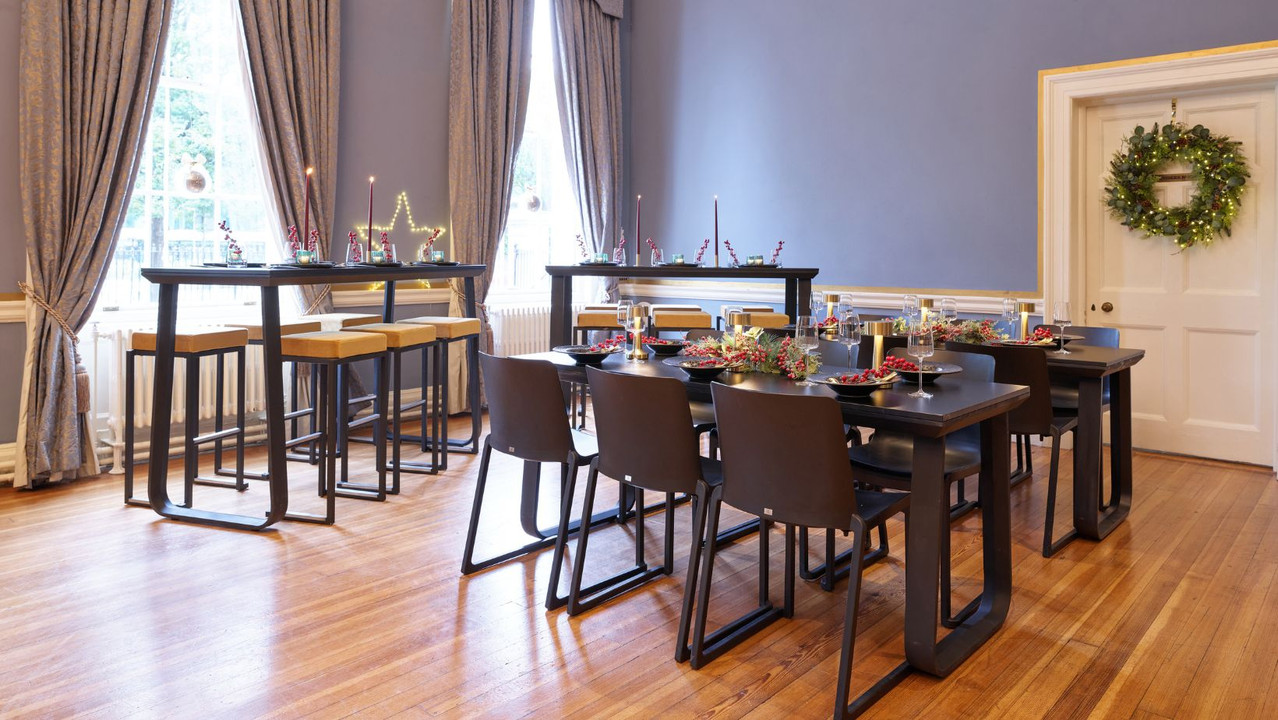 The Ultimate Chair Guide to Seating for Corporate Christmas Events