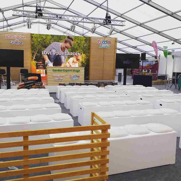 Smartie Bench White (5 seater)