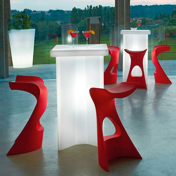 Ice Pod Table Illuminated