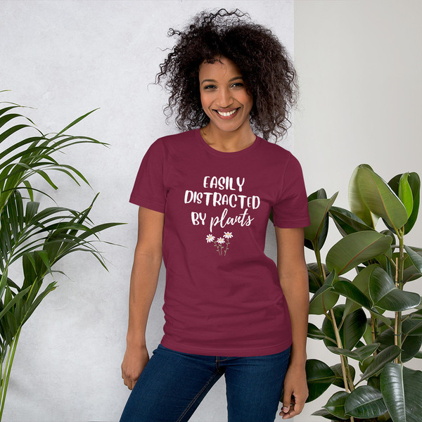 Easily Distracted by Plants Short Sleeve T-shirt