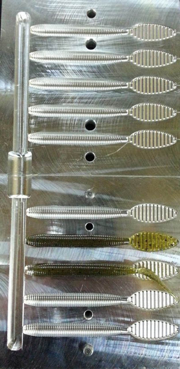 4 Paddle Tail Worm Mold