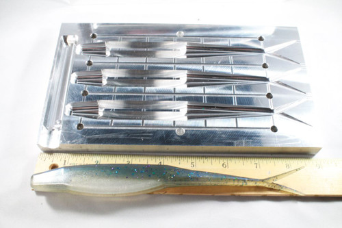 8 Split Tail Shad Mold