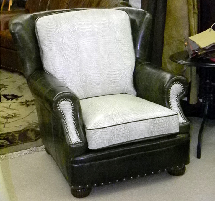 American Heritage Birmingham Pillow Back Chair and Ottoman