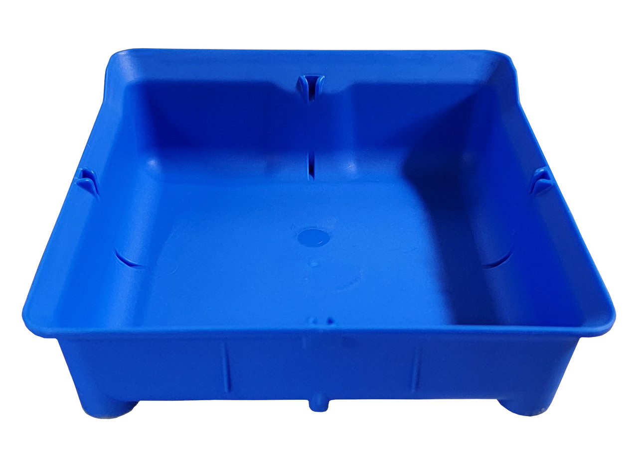 RG20-030302 Plastic bin 3W x 3D x 2H 