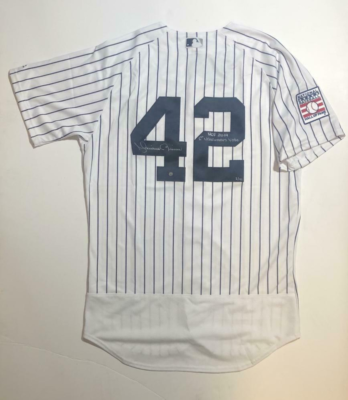 autographed mariano rivera jersey