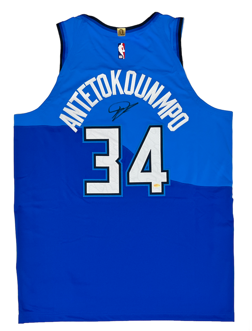 GIANNIS ANTETOKOUNMPO Bucks 22-23 Autographed City Edition Auth. Jerse –  Super Sports Center